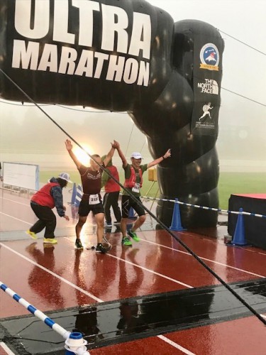 「富士五湖ウルトラマラソン2019」雨の中でのゴール