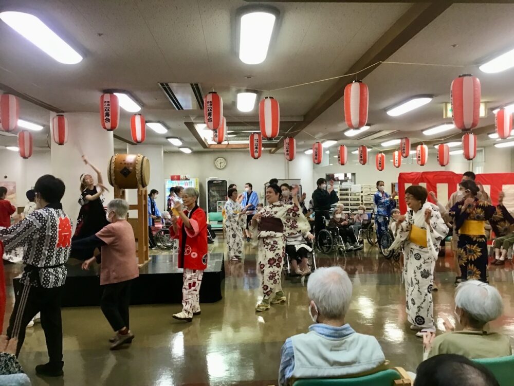 「豊寿苑盆踊り大会」One Nation Under a Groove